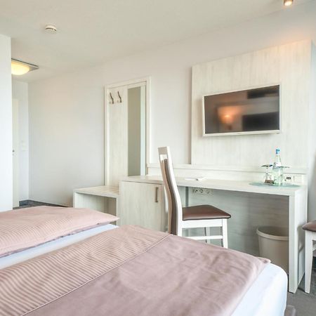 Hotel Hochseeinsel Хелголанд Стая снимка