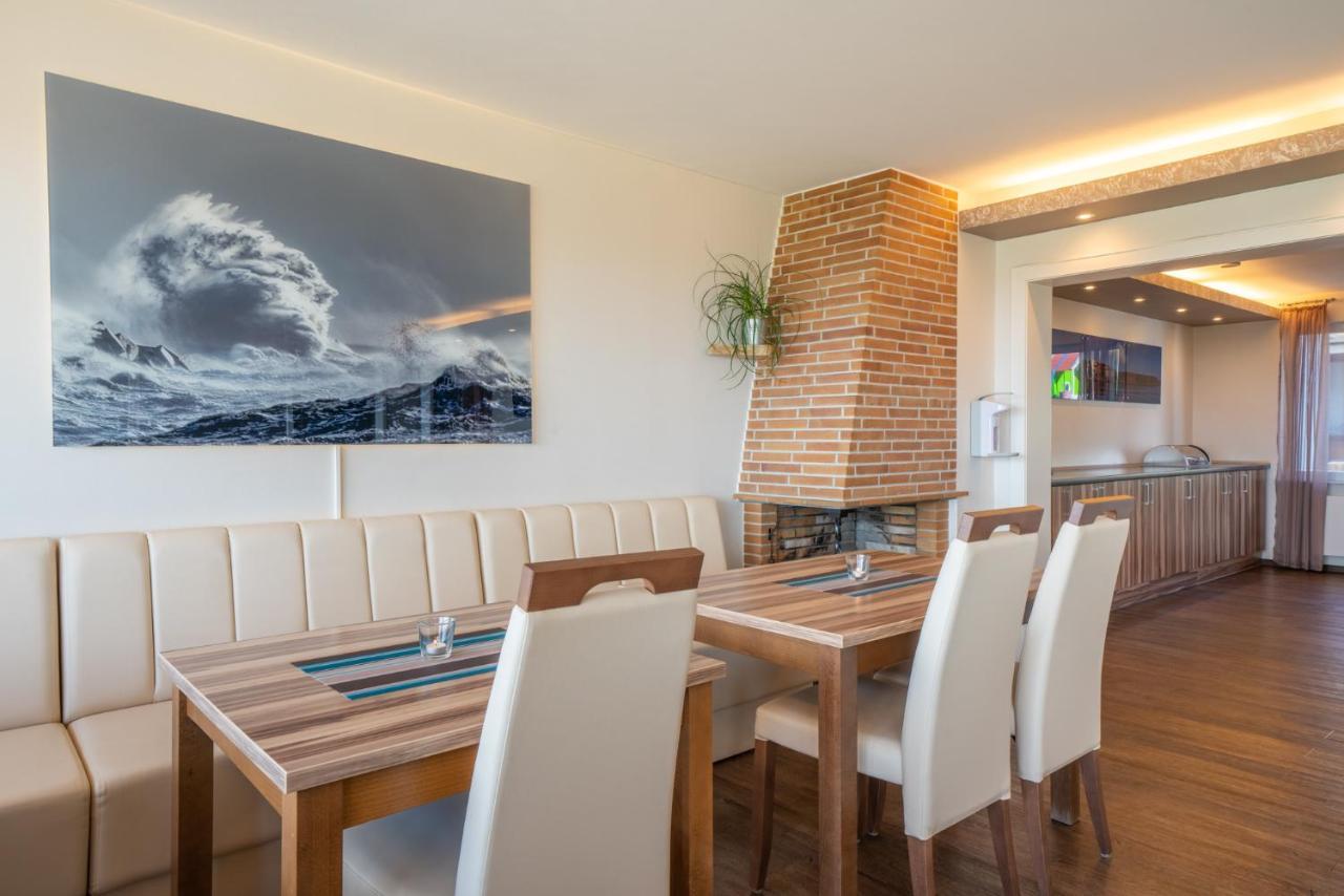 Hotel Hochseeinsel Хелголанд Екстериор снимка